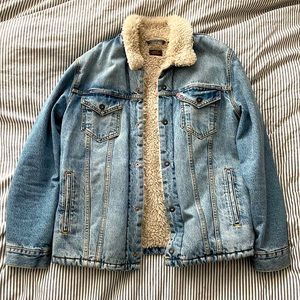 Levi’s Skateboard Collection Sherpa Trucker